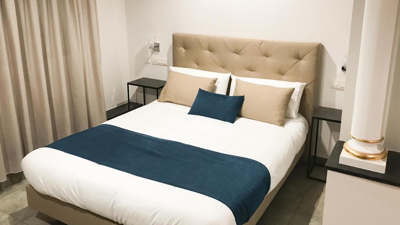 Hotel Duque De Calabria Manzanera Ngoại thất bức ảnh