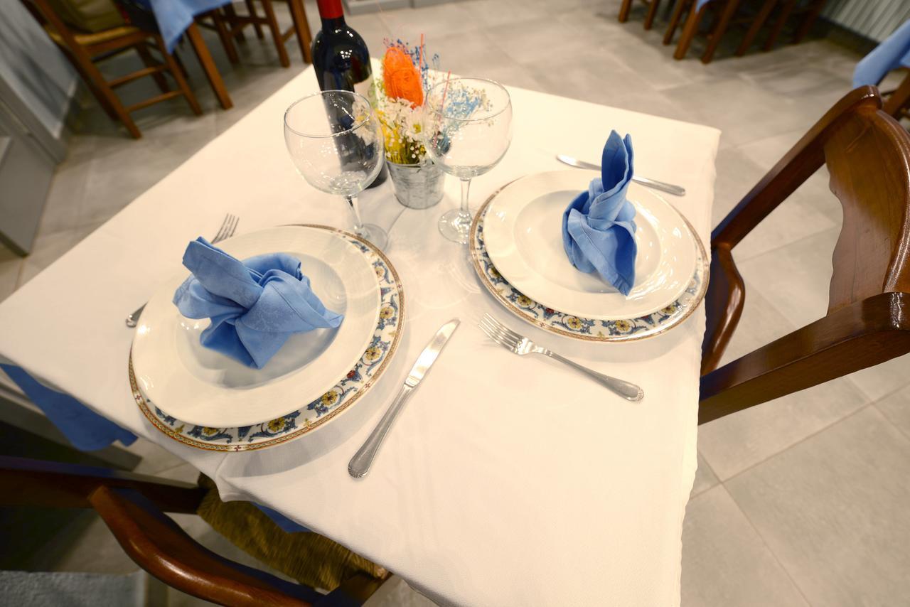 Hotel Duque De Calabria Manzanera Ngoại thất bức ảnh